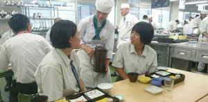 昼食交流会の写真