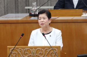 代表質問（宮本しづえ議員）