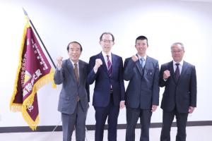 聖光学院表敬訪問集合写真