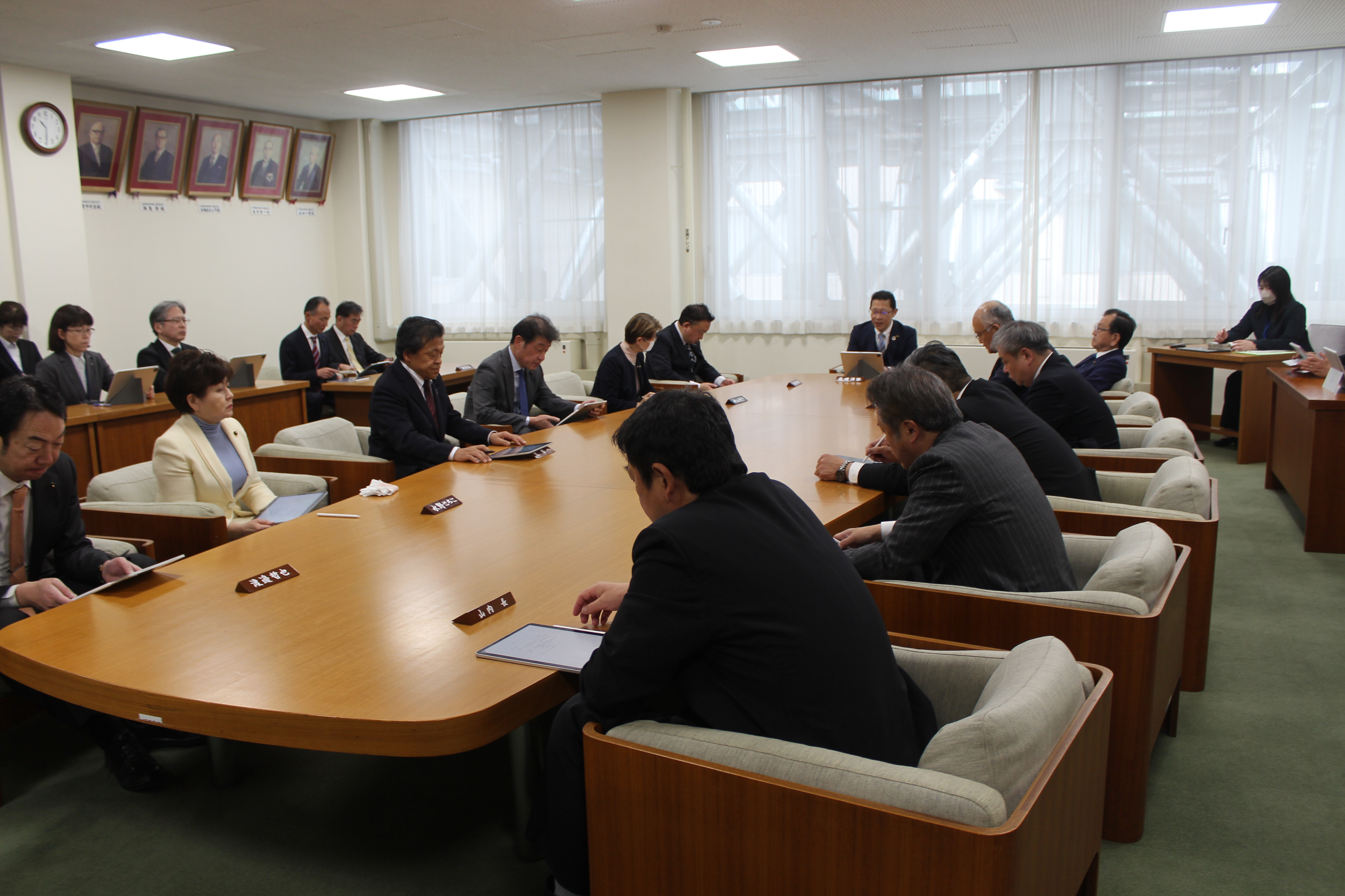 議会運営委員会の写真