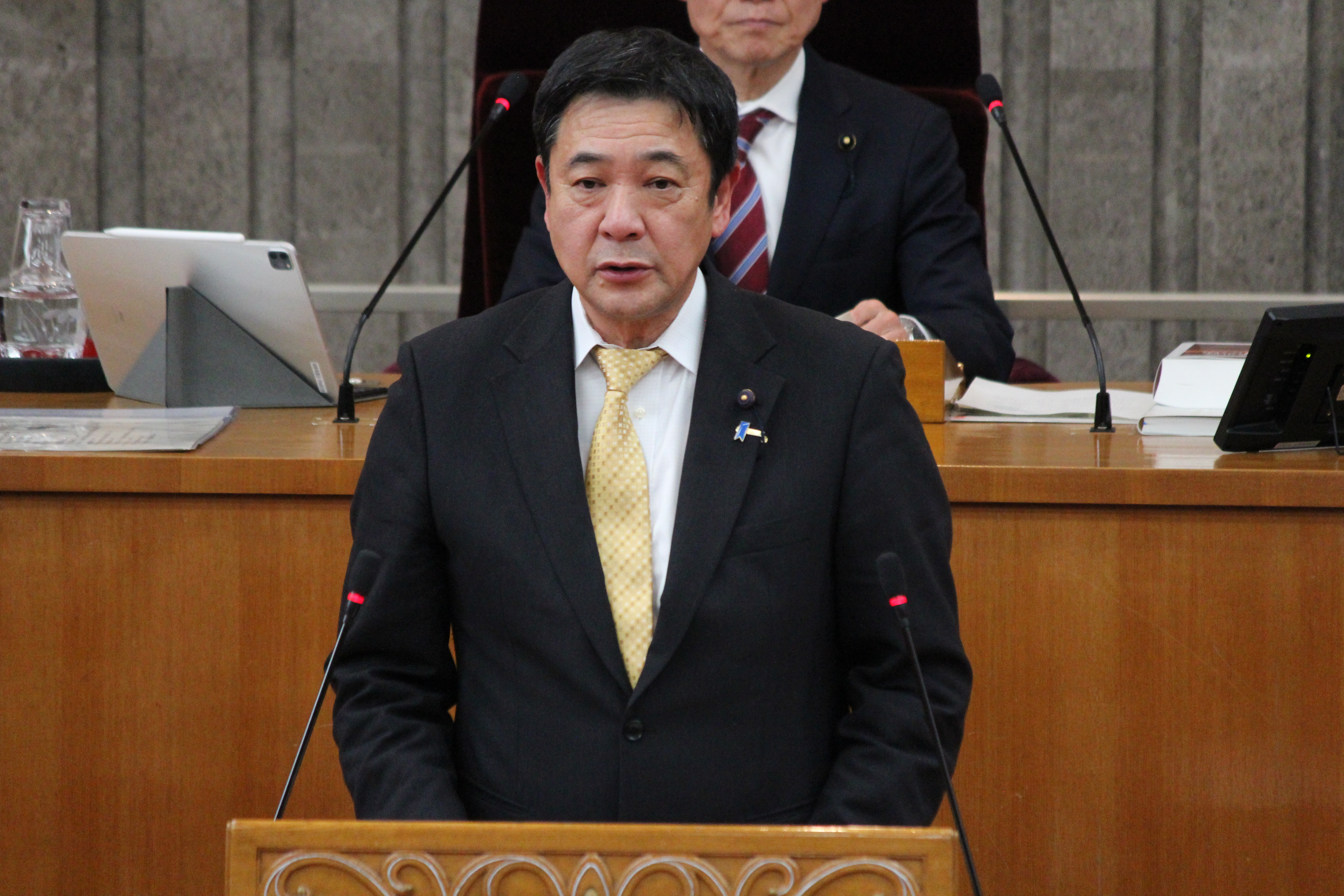 山内長議員の写真