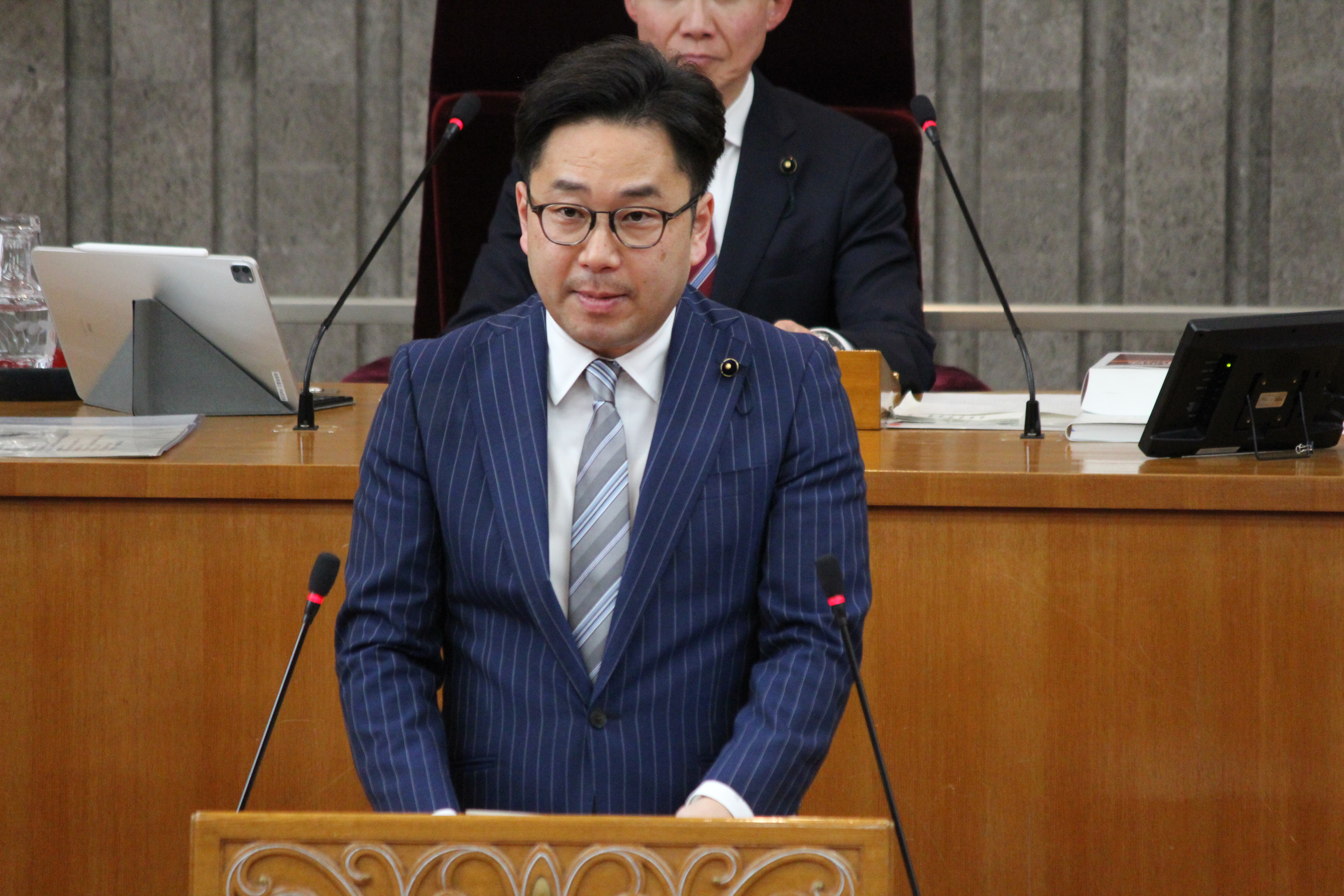 鈴木優樹議員の写真