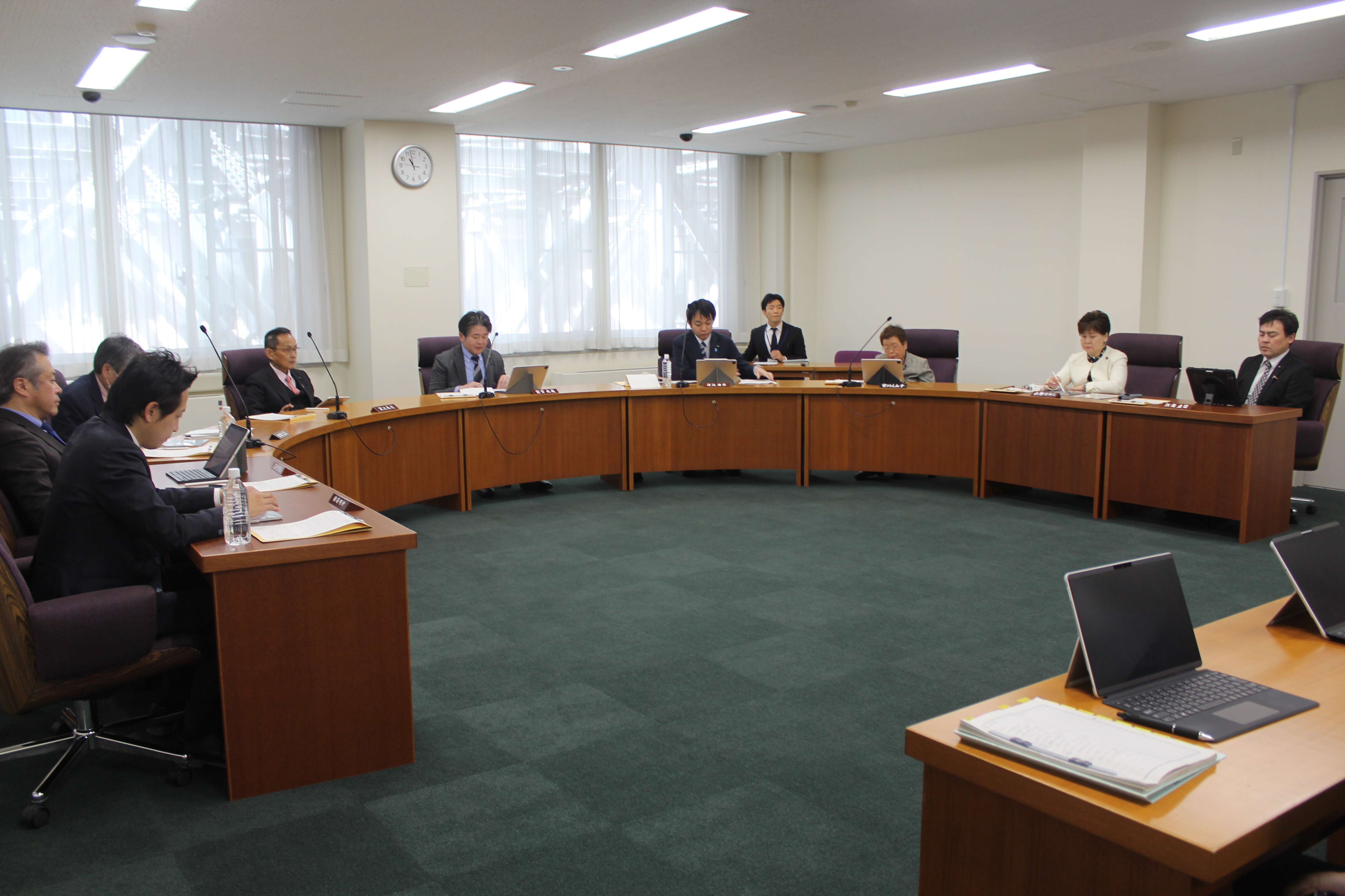 総務委員会の写真