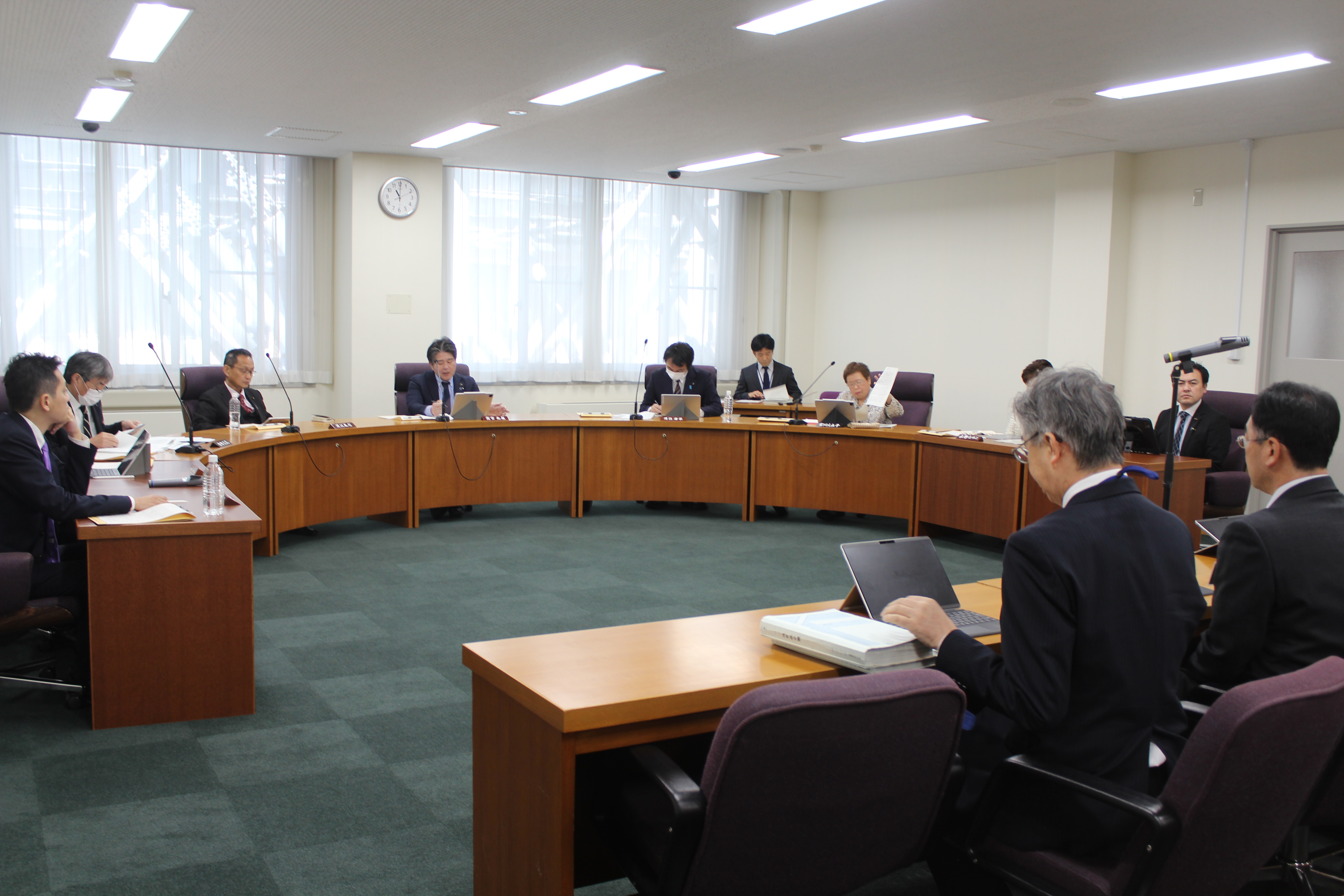 総務委員会の写真