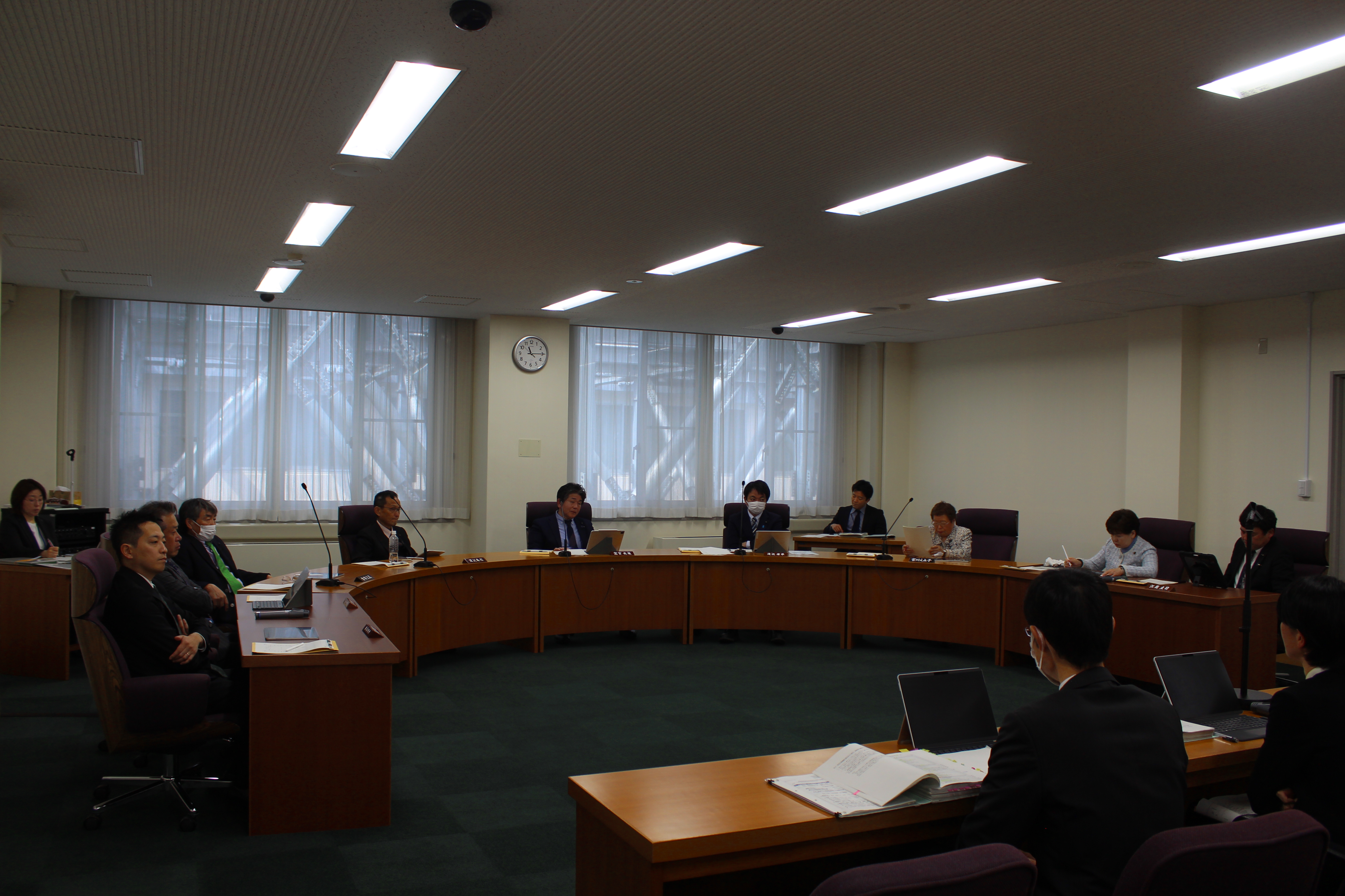 総務委員会の写真