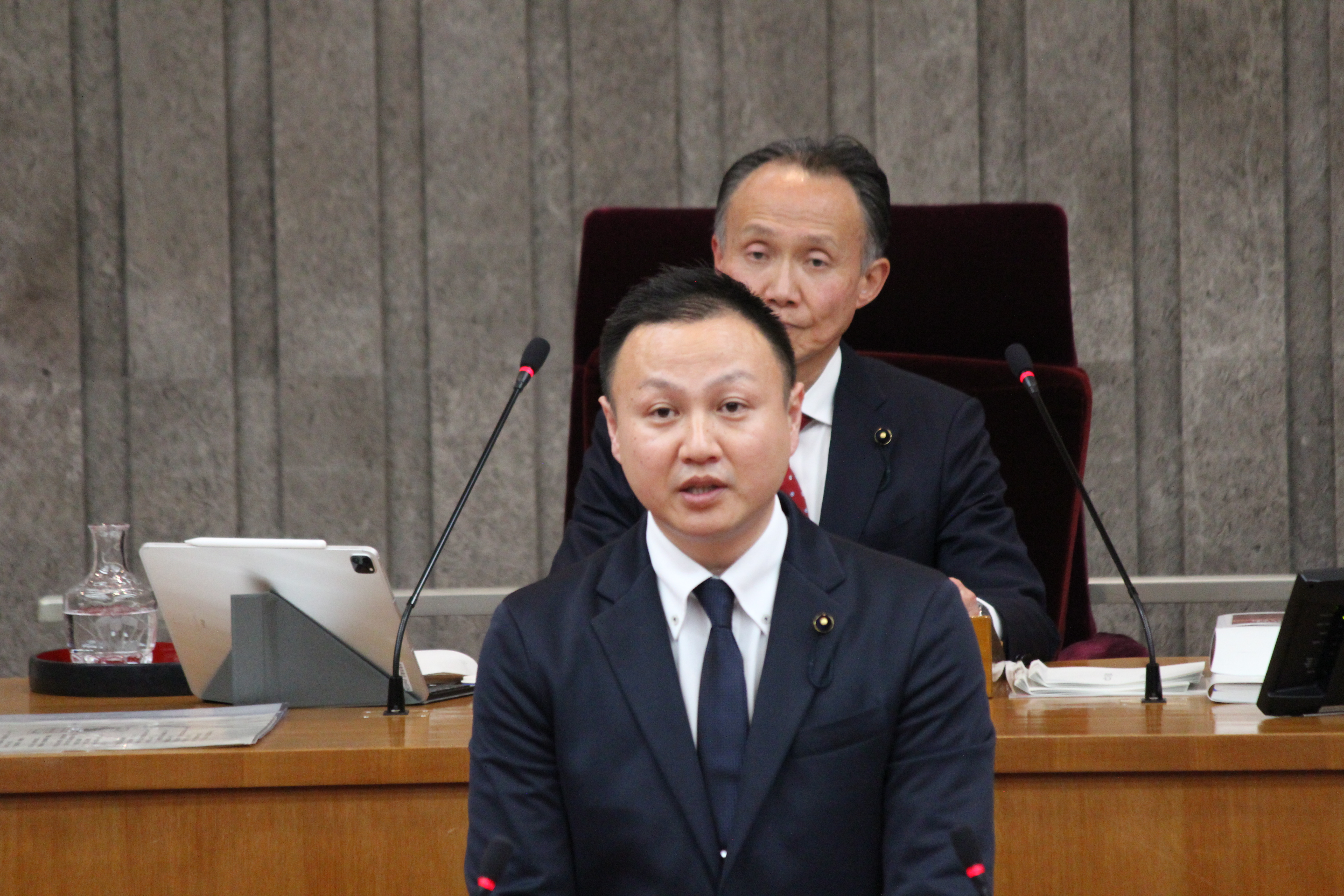 地球温暖化・災害に強い県づくり対策特別委員長報告の写真