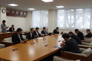 各派交渉会の写真