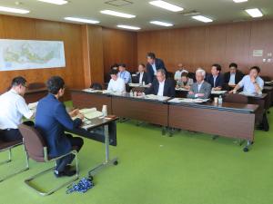 明石市役所を調査する少子高齢化・地域活性化対策特別委員会