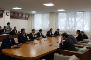 各派交渉会の写真