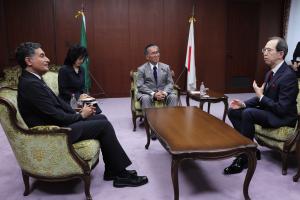 駐日サウジアラビア王国特命全権大使及び復興大臣との懇談写真2