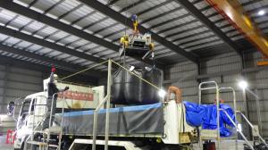 輸送車積込作業