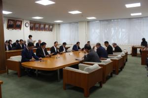 各派交渉会の写真