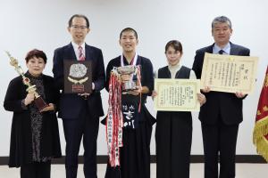 選手、関係者の皆さまとの集合写真