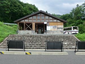 雄国萩平公衆便所の写真