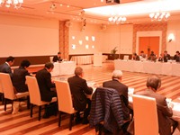 会議風景1（平成27年2月6日）