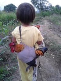 ④今年流行の鶏バッグ