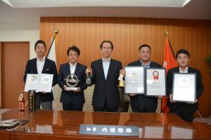 ８月１９日　インターナショナル・ワイン・チャレンジ２０１５受賞者表敬訪問