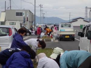 20150906　相馬双葉漁協女性の会による松川浦漁港清掃活動