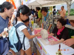 県人会まつり2016くじ引き