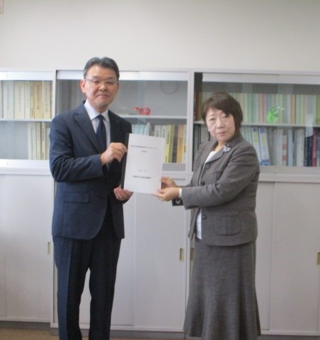 意見具申の様子